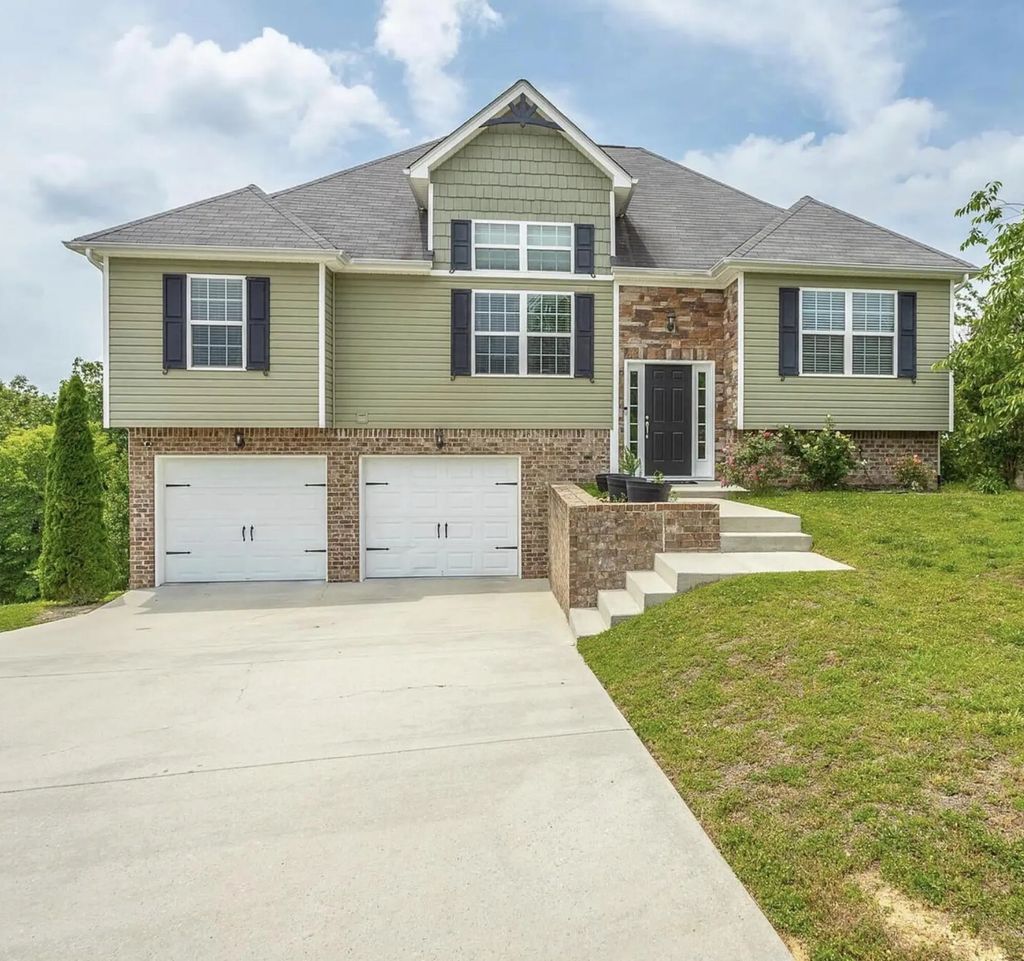 7358 Pfizer Drive, Ooltewah