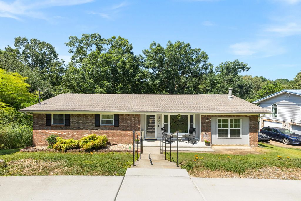 2520 Standifer Hills Drive, Chattanooga