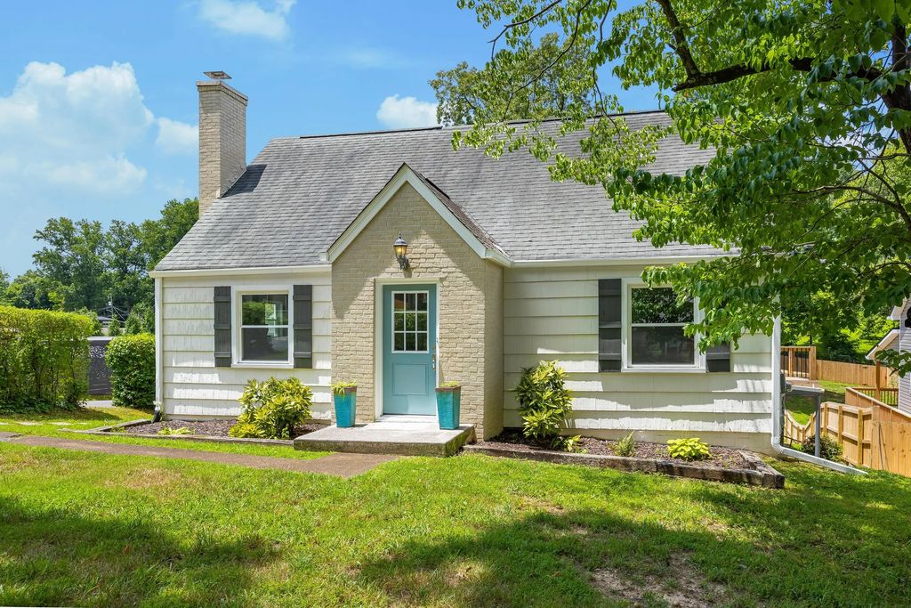 3501 Lamar Avenue, Chattanooga