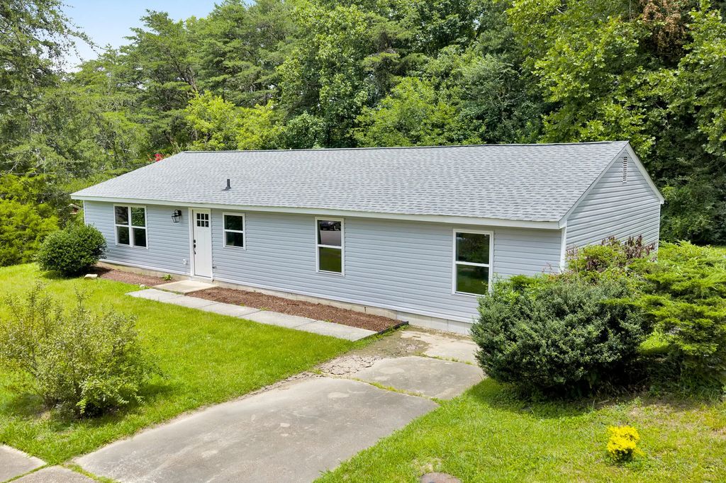 51 Krupski Loop, Lookout Mountain