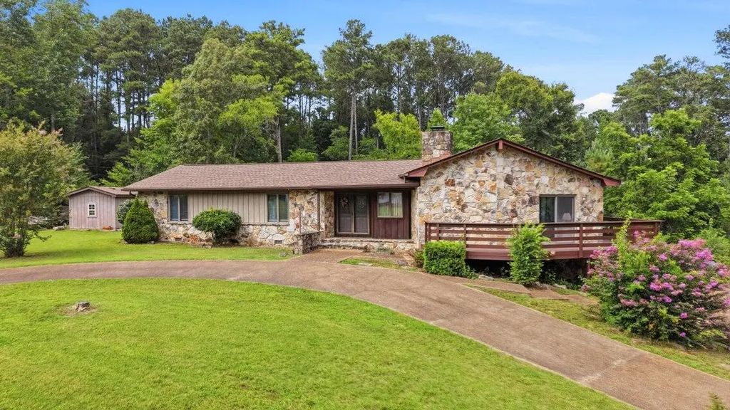 3244 Needlewood Lane, Cleveland
