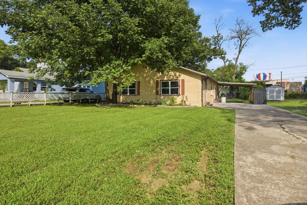 206 Maplewood Avenue, Chattanooga