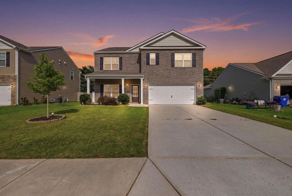 3297 Ridge Side Drive, Cleveland