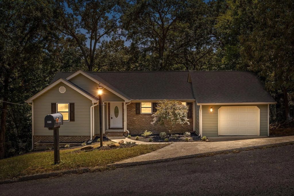 158 Smokewood Lane, Ringgold