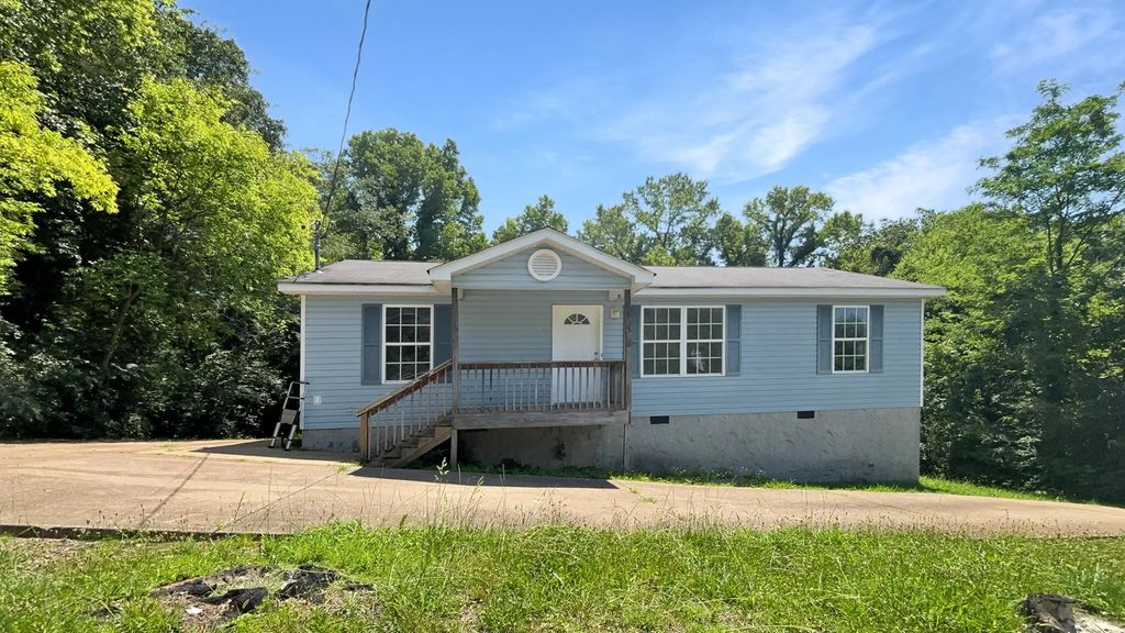 1886 Greenwood Road, Chattanooga