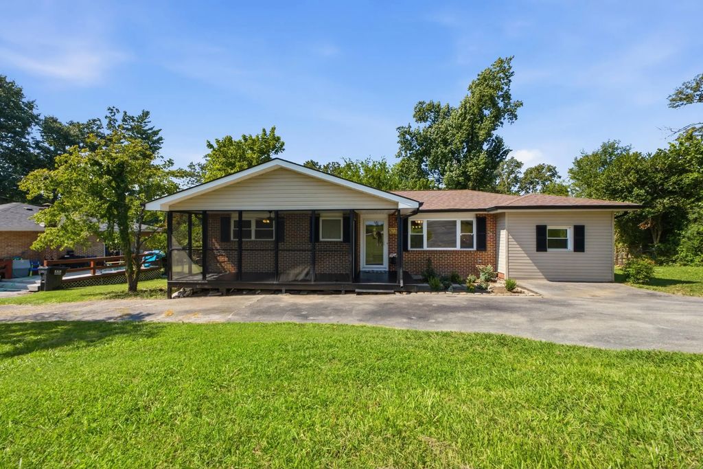 8228 Pine Ridge Road, Ooltewah