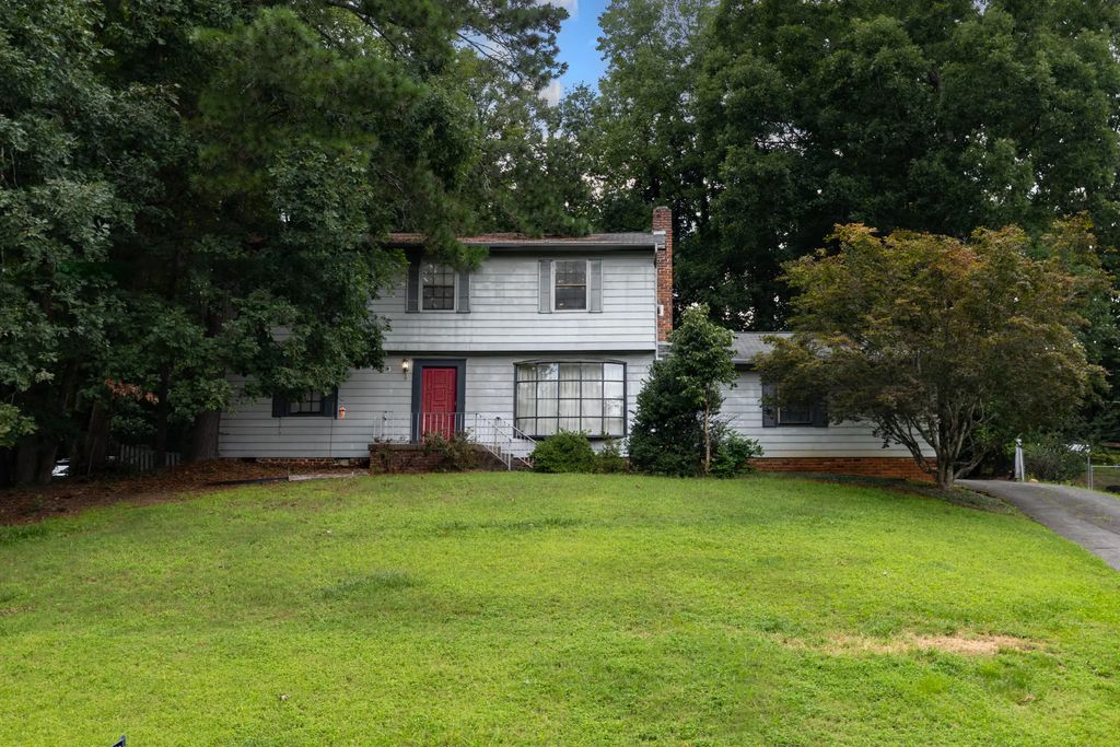 800 S Valleywood Circle, Hixson