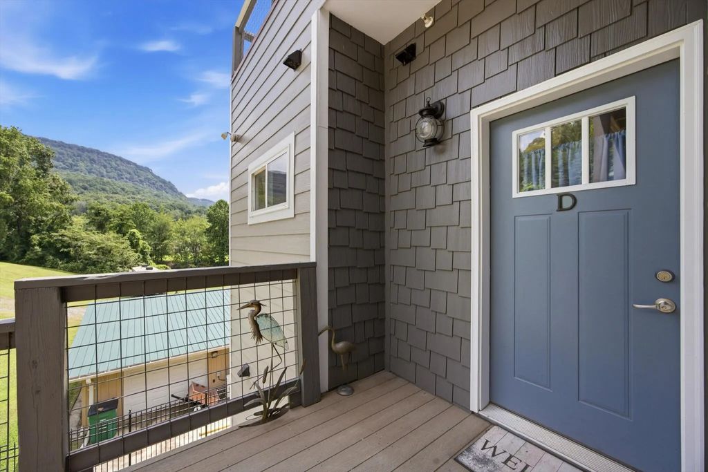 21808 River Canyon Road, Chattanooga