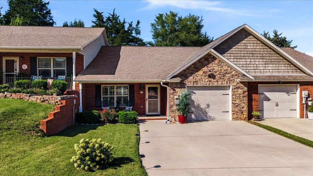 1721 Chelsa Drive, Cleveland