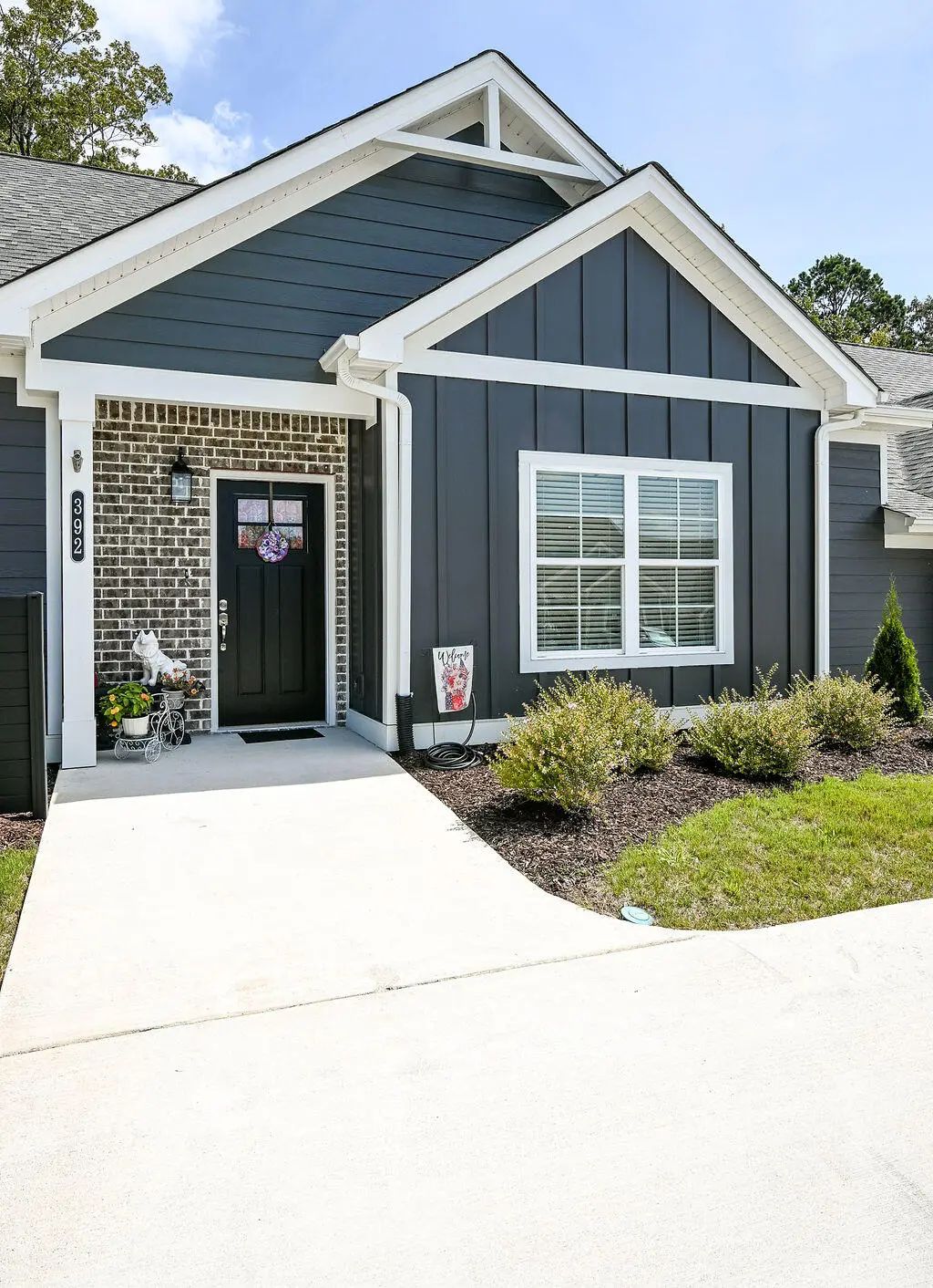 392 Ne Bellingham Drive, Cleveland