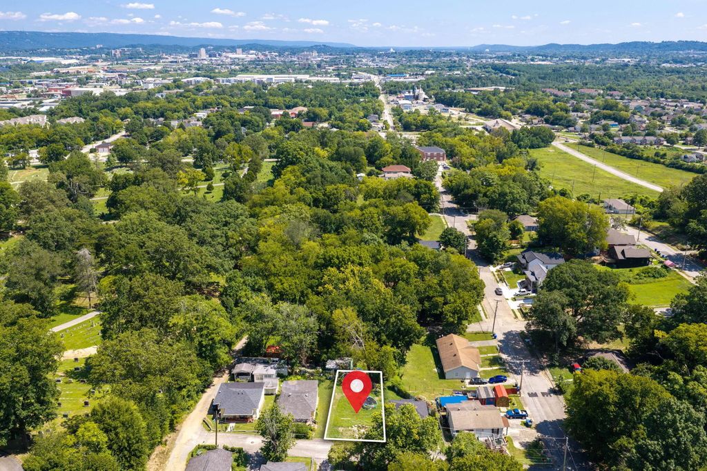 809 W 44th Street, Chattanooga