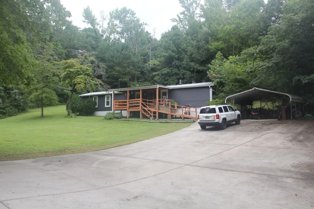 207 Mcallister Lane, Ringgold