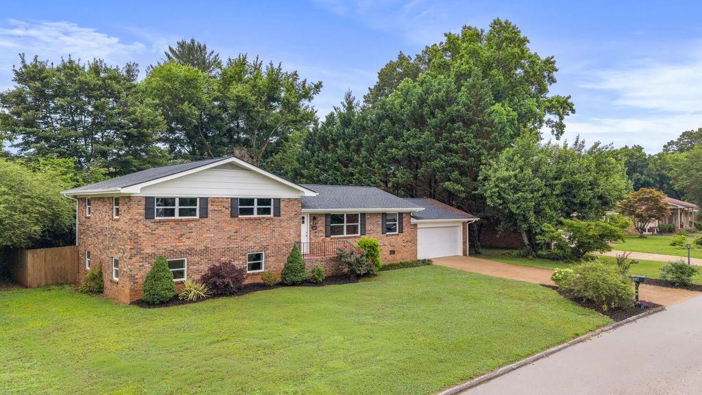 2307 Brookhaven Circle, Chattanooga