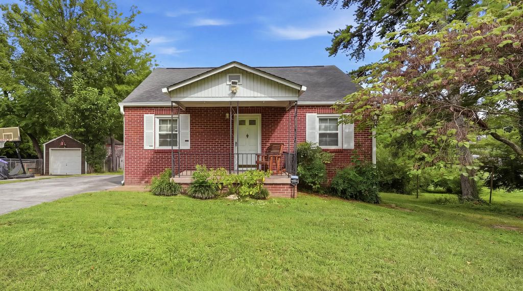 416 Broughton Street, Chattanooga