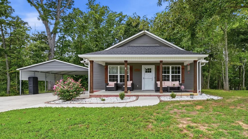 3442 Crawford Drive, Cleveland