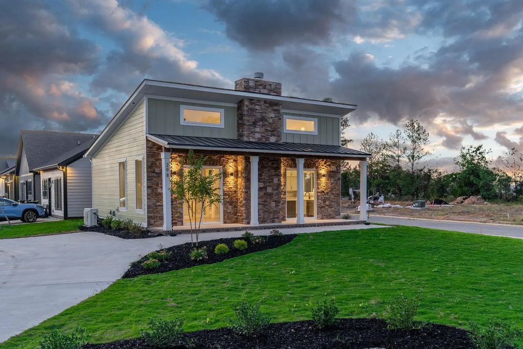 298 Idle Place Circle, Rossville