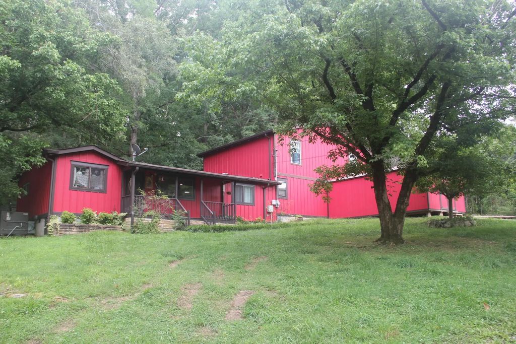 717 Long Hollow Road, Rock Spring