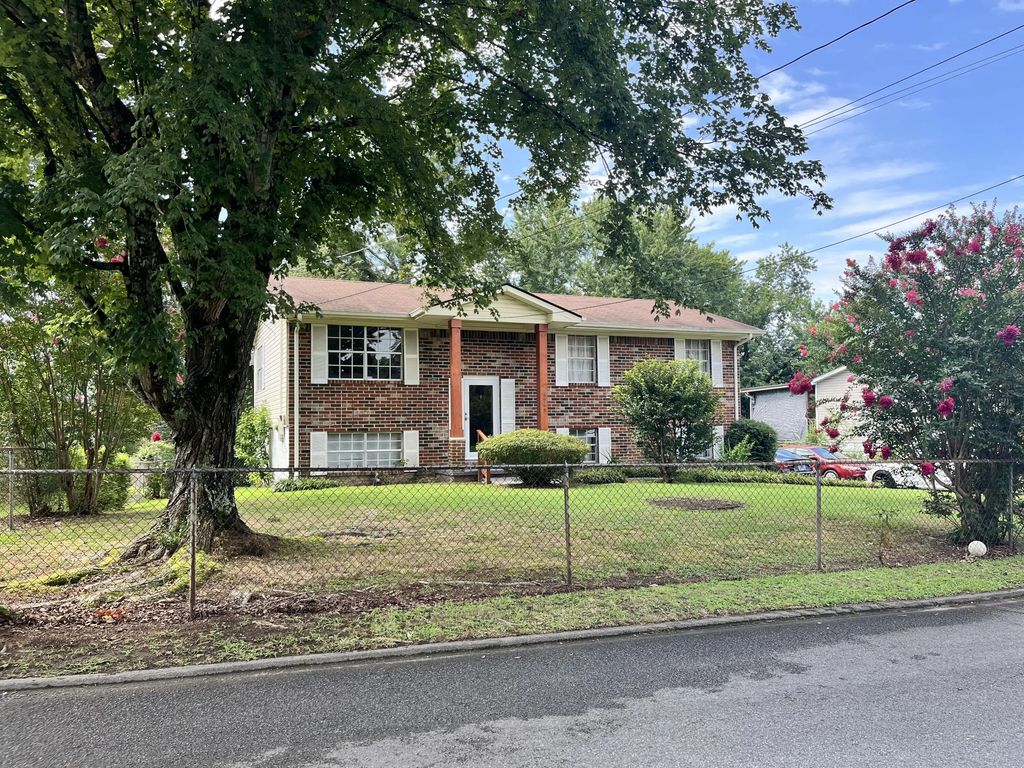 3565 Timber Hill Drive, Cleveland