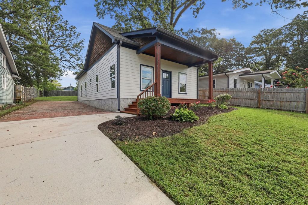 2411 Vine Street, Chattanooga