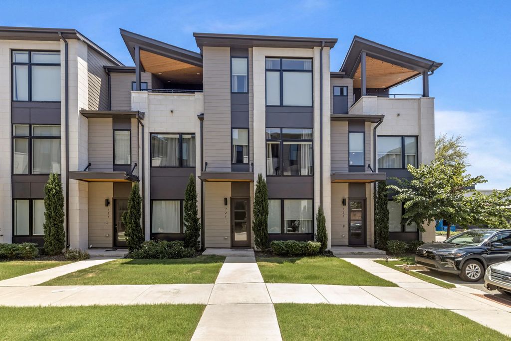 725 Burnside Place, Chattanooga