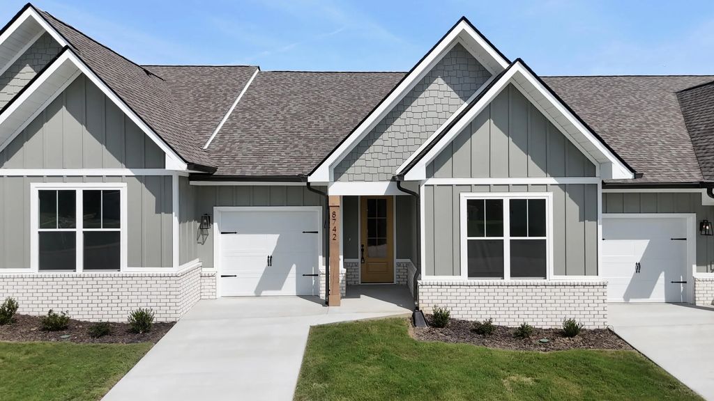 8742 James Creek Drive, Ooltewah