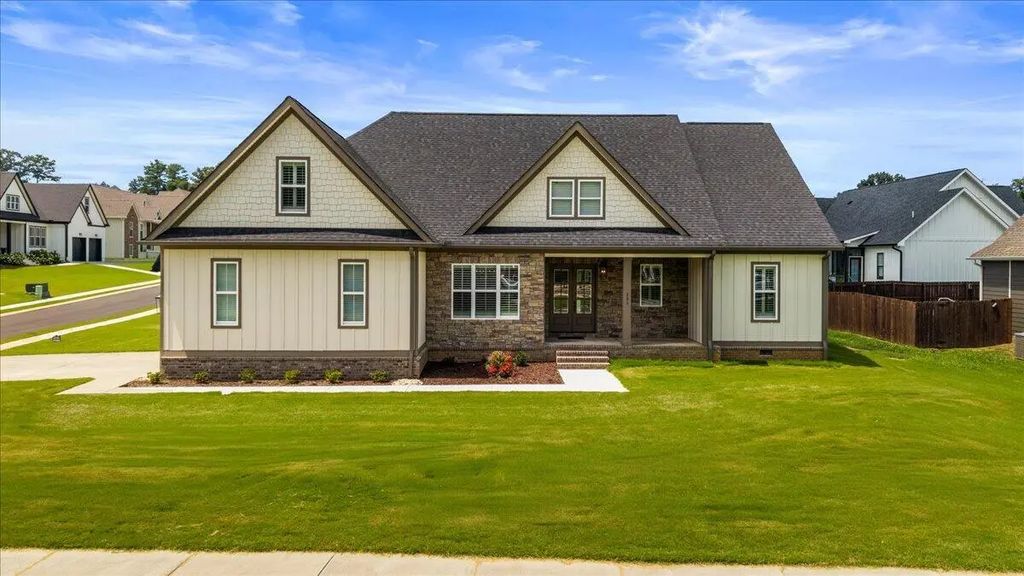 232 Winding Glen Drive, Cleveland