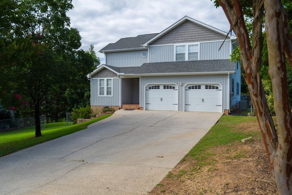82 Edgewater Drive, Ringgold