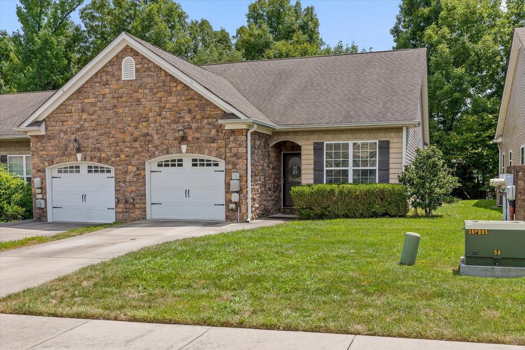 7648 Magnolia Leaf Lane, Chattanooga