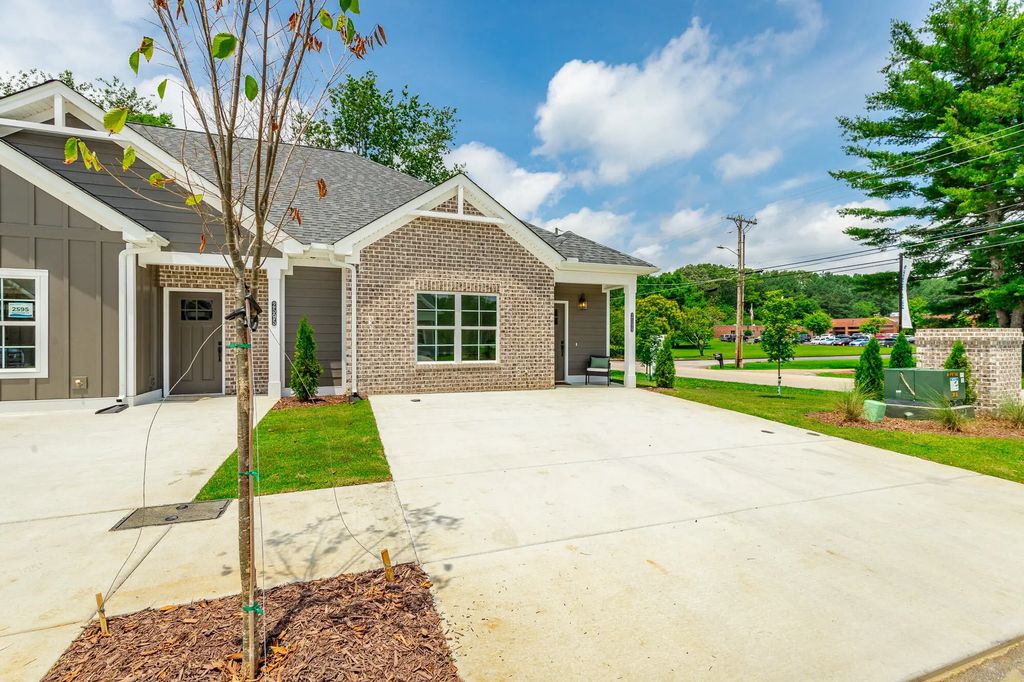 2587 Bannerman Lane, Chattanooga
