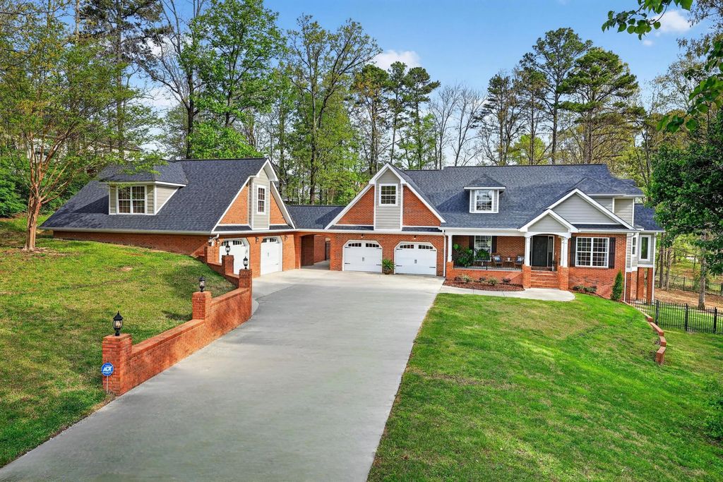 88 Herron Lane, Ringgold