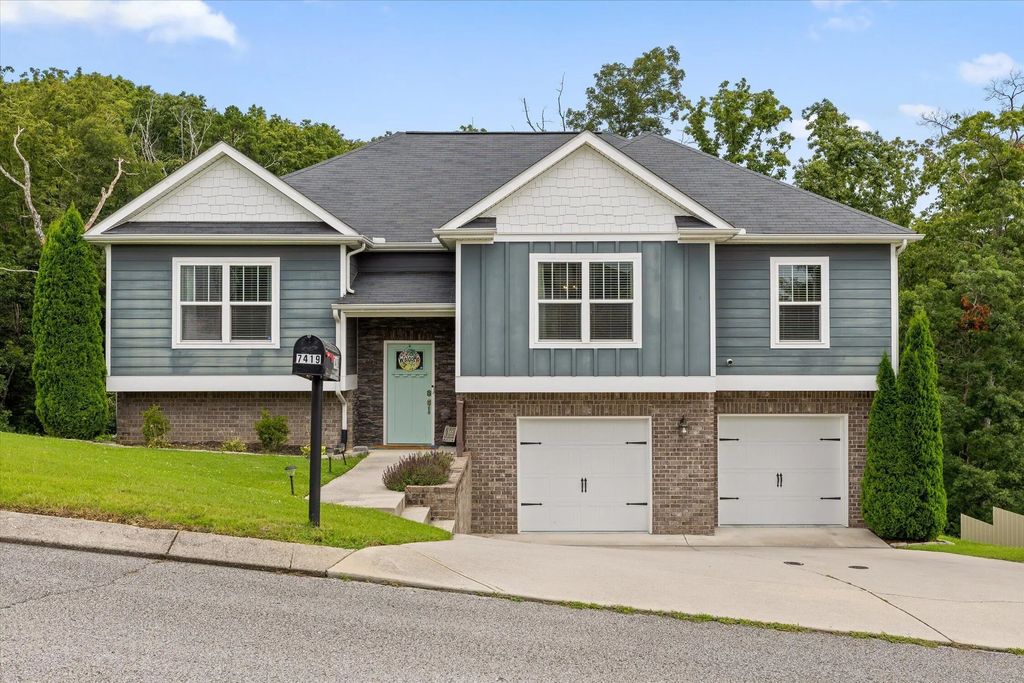 7419 Pfizer Drive, Ooltewah