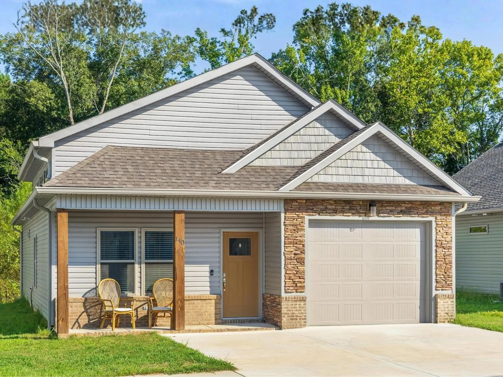 140 Rock Bridge Drive, Ringgold