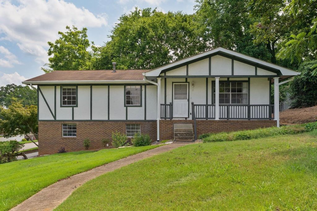 922 Wesley Drive, Hixson