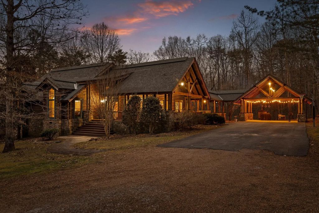 181 Hampton Way, Rising Fawn