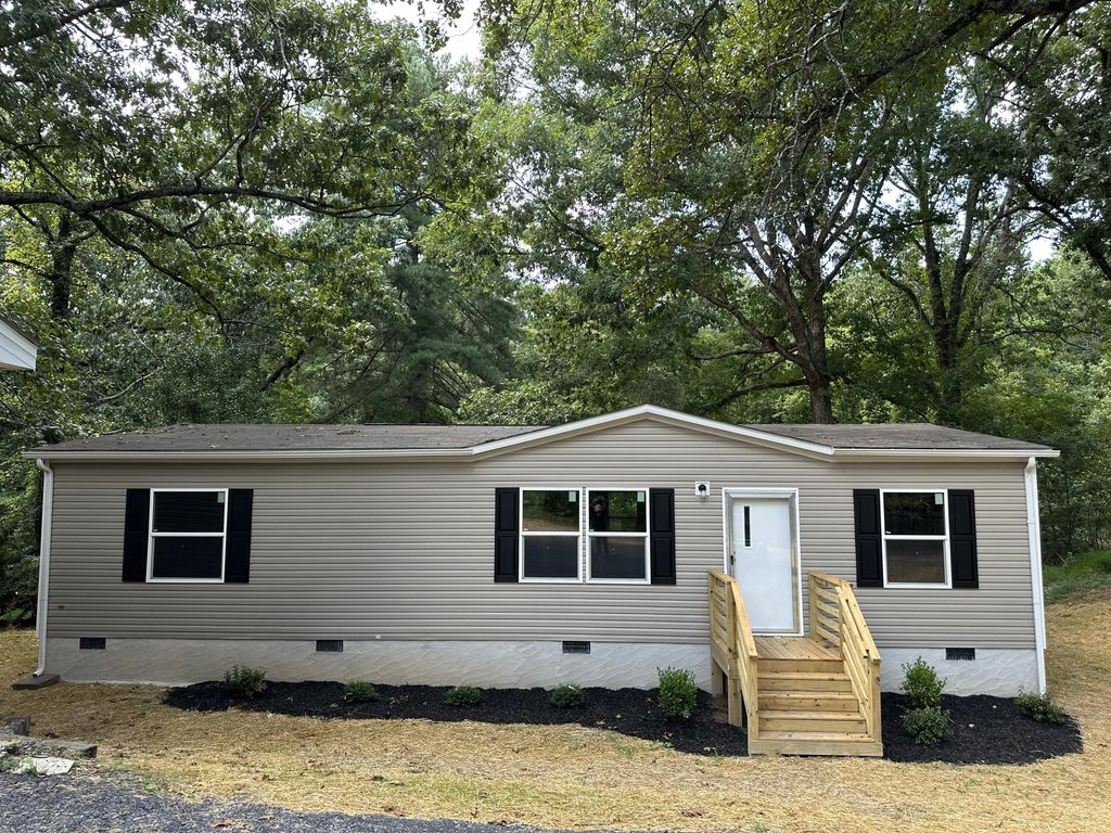 29 West Drive, Rossville