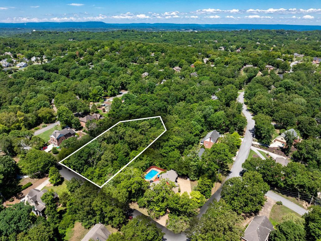 612 Hidden Hollow Drive, Chattanooga