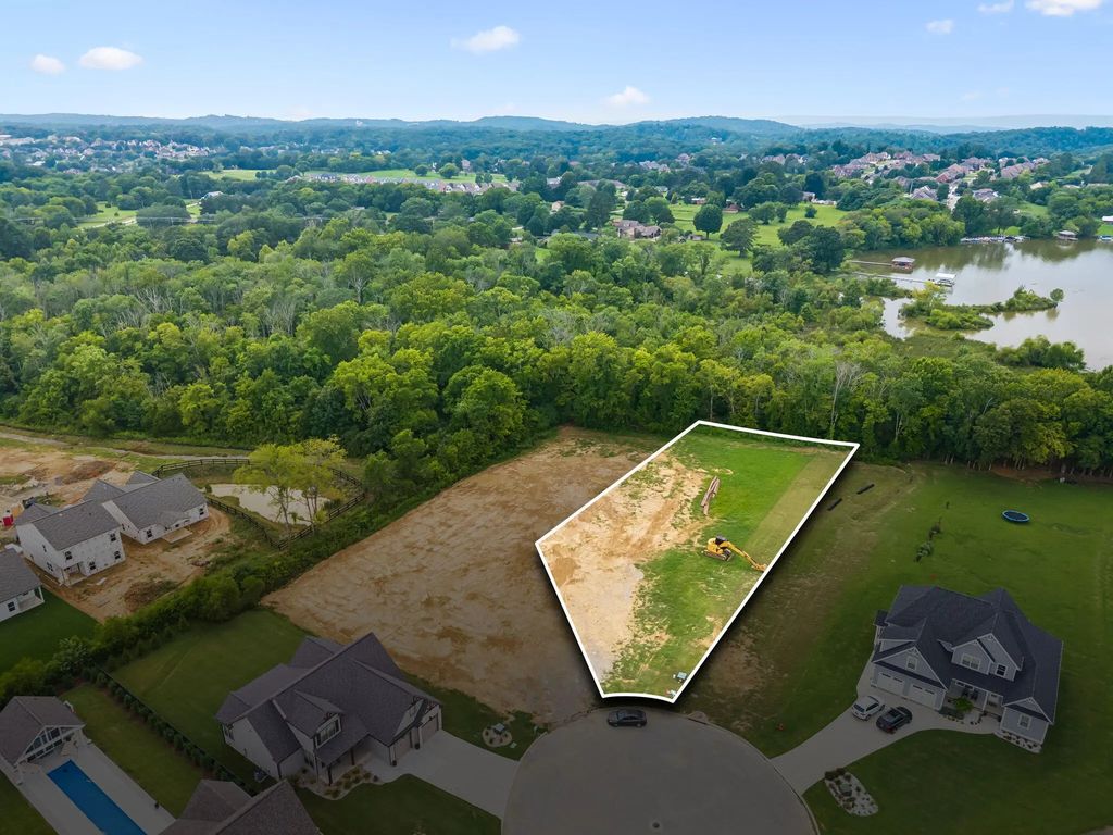 8756 Grey Reed Drive, Ooltewah