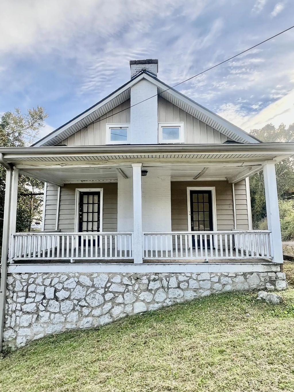 2 S Crest Road, Chattanooga