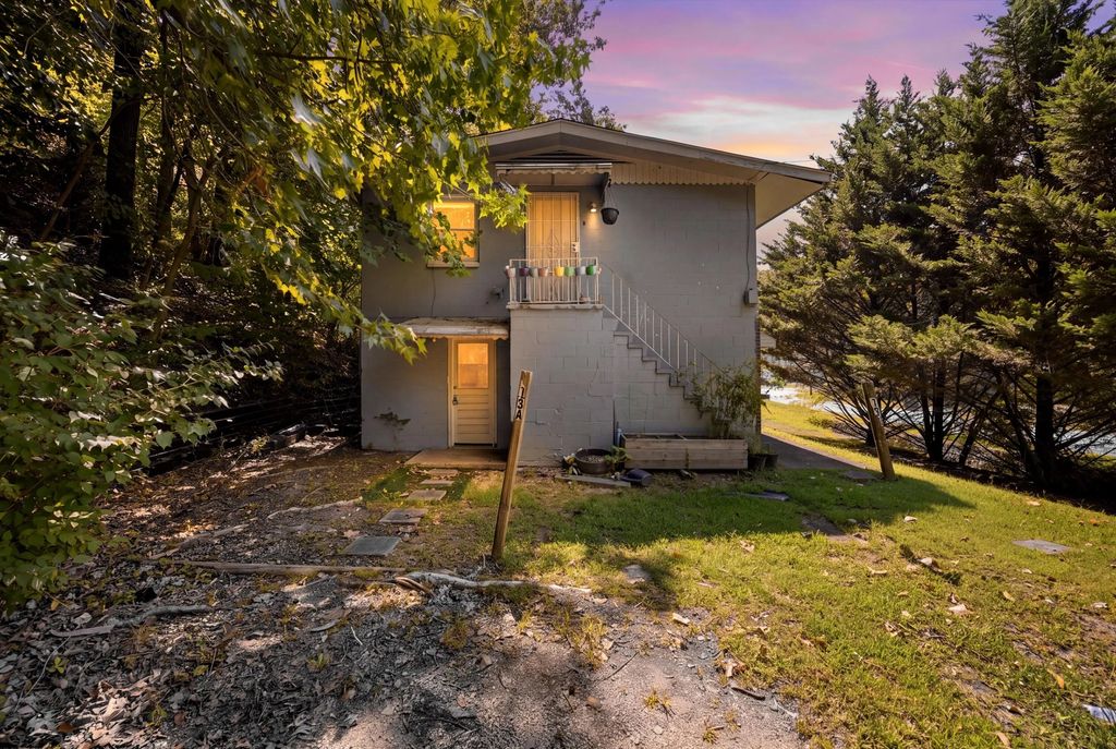 713 Lupton Drive, Chattanooga