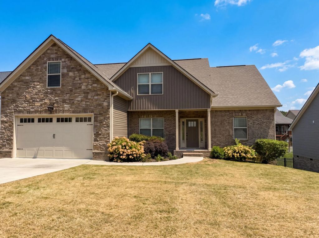 745 Soaring Eagle Circle, Hixson