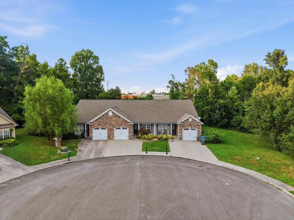 7685 Magnolia Leaf Lane, Chattanooga