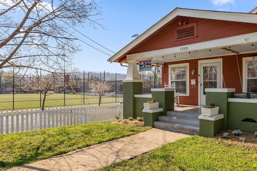 1920 Kirby Avenue, Chattanooga