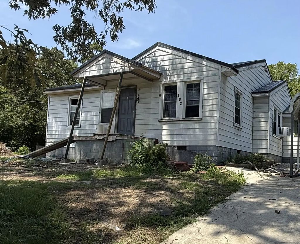 492 Warren Street, Rossville