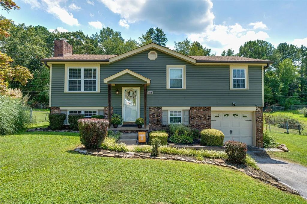 6214 Canoe Lane, Chattanooga