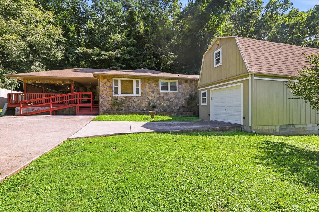 9439 E Brainerd Road, Chattanooga