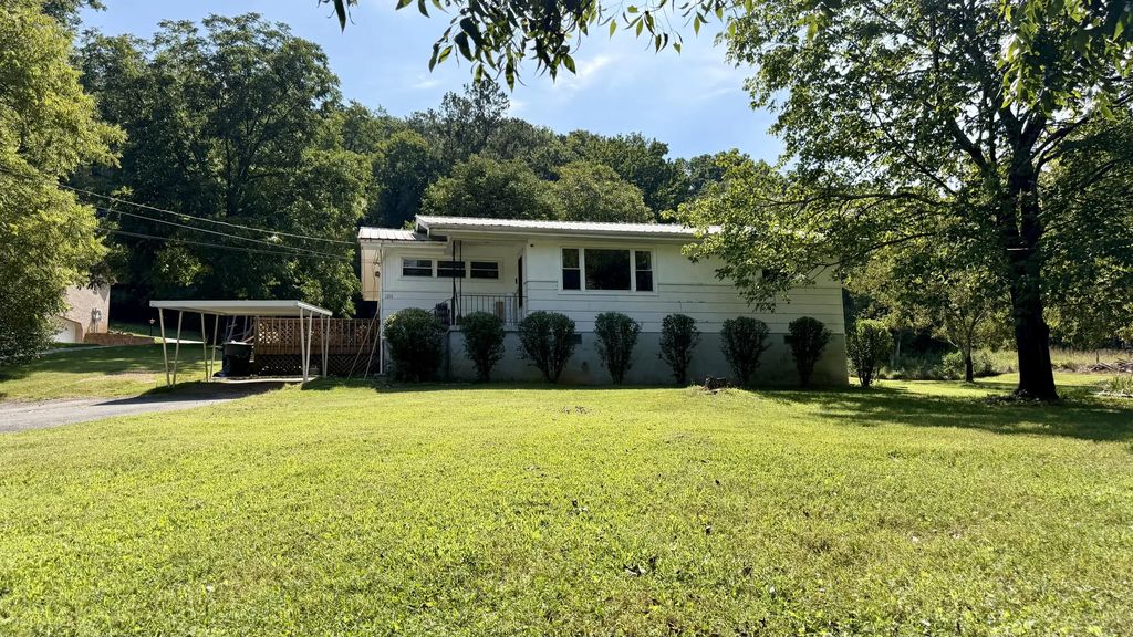 1216 Browns Ferry Road, Chattanooga