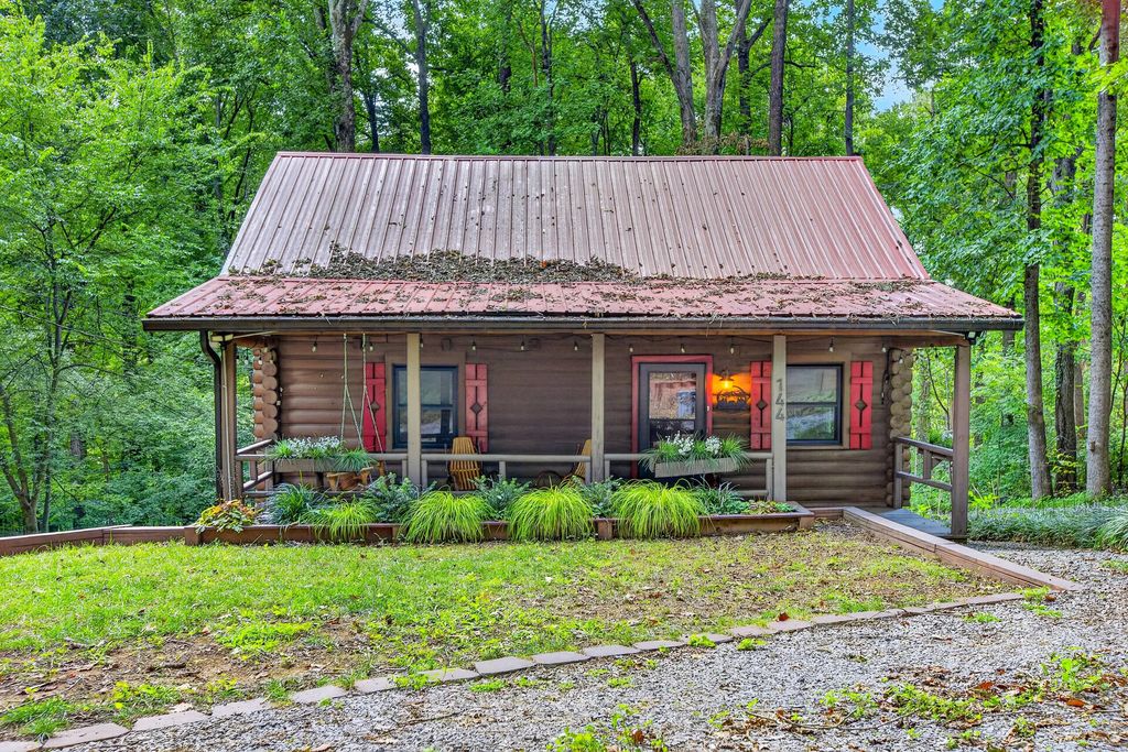 144 Low Brook Court, Cleveland
