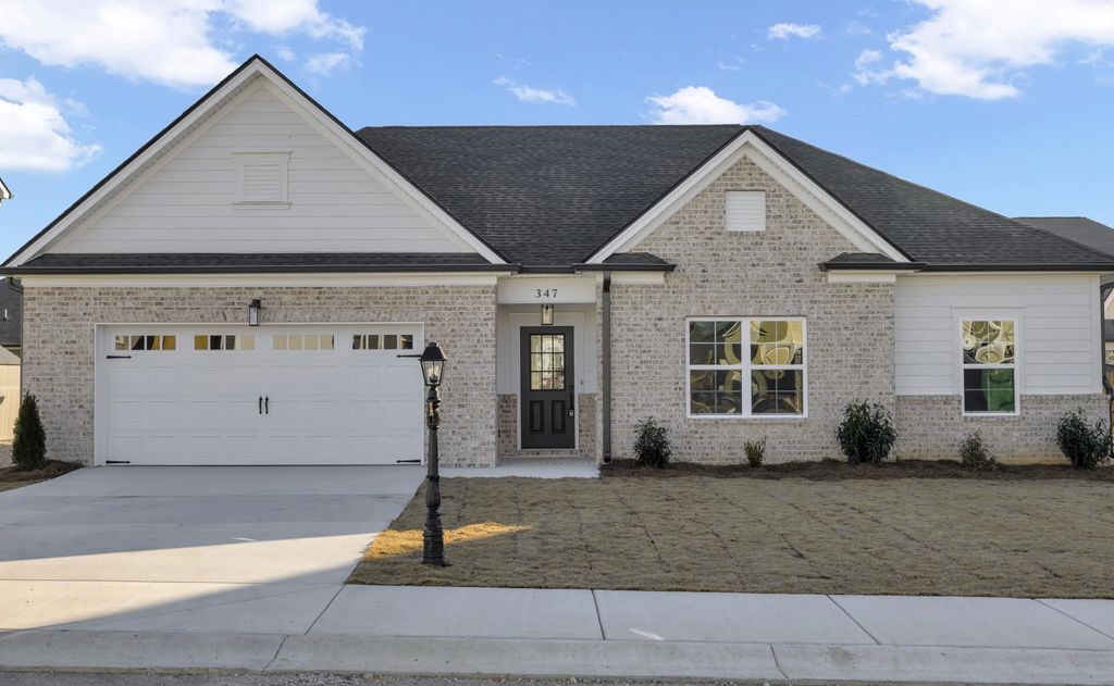 421 Winchester Drive, Fort Oglethorpe