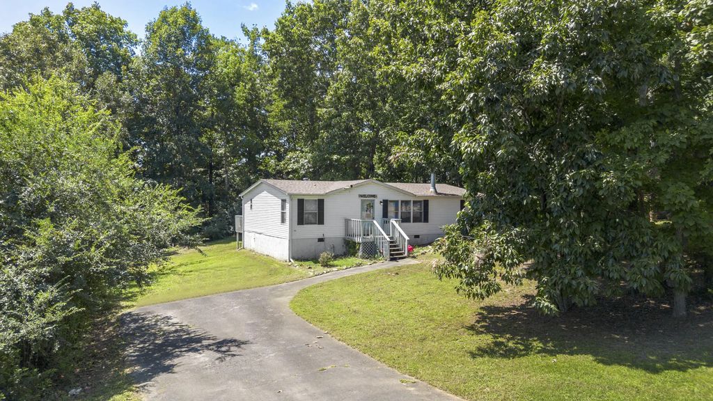 210 W Meadows Lane, Cleveland