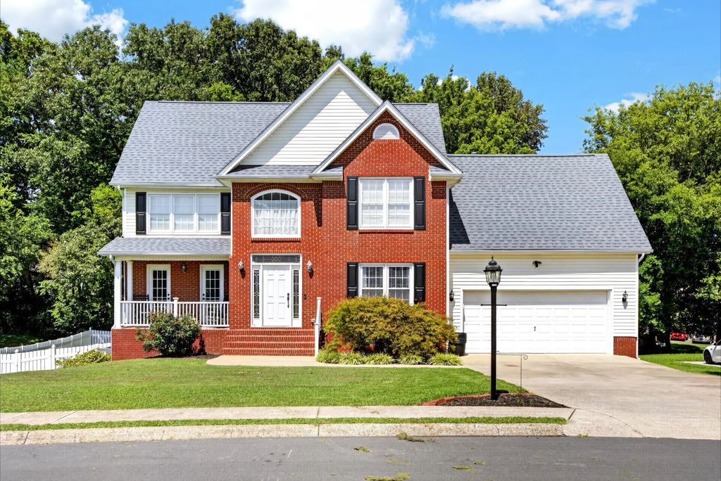 144 Bartlett Circle, Cleveland